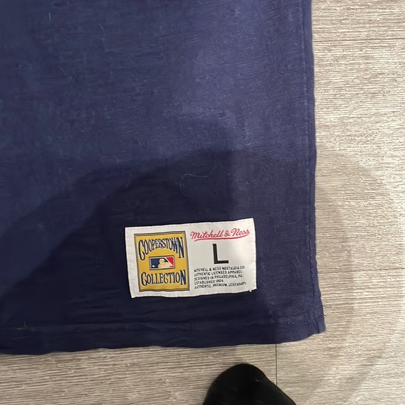 Men’s Houston Astros Button Shirt - Picture 3 of 3